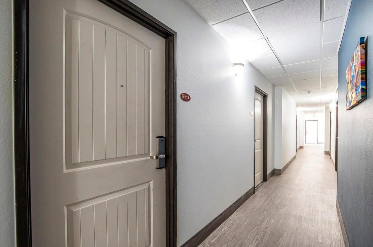 Sierra Vista Studio Apartment With Full Kitchen And King Bed Εξωτερικό φωτογραφία