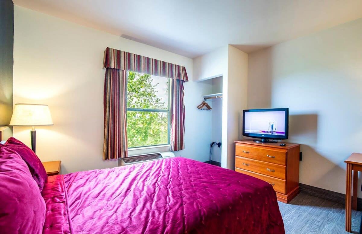 Sierra Vista Studio Apartment With Full Kitchen And King Bed Εξωτερικό φωτογραφία